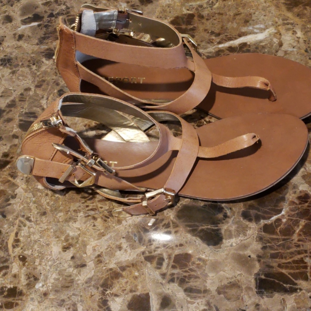 Sandals - Picture 2 of 7
